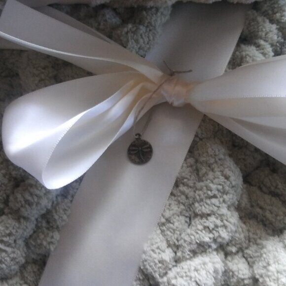 Homemade Chenille Baby Blanket NEW - Picture 3 of 3